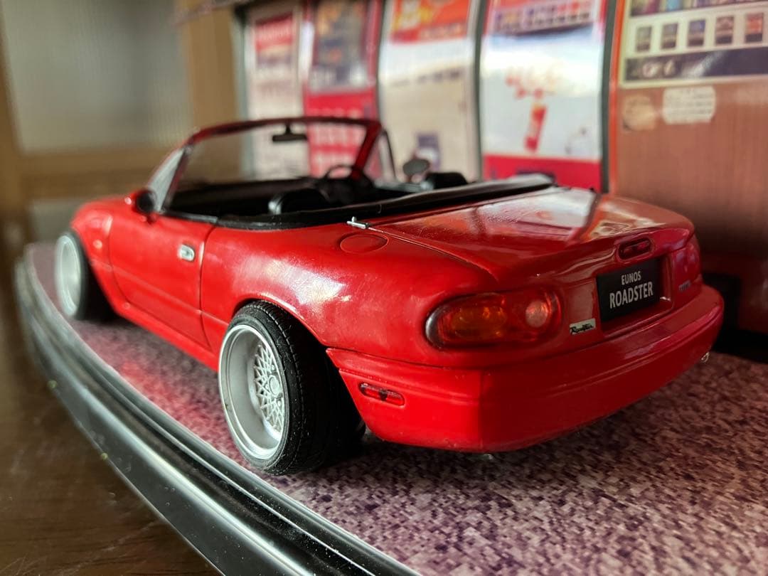 1/24マツダユーノスロードスター　ローダウンカスタムジオラマ 自動販売機照明付
