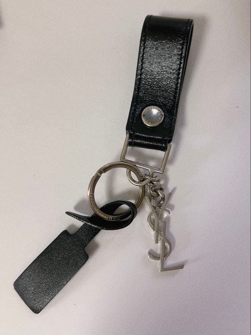 サンローラン　SAINT LAURENT キーホルダー　キーリング　黒　箱付き