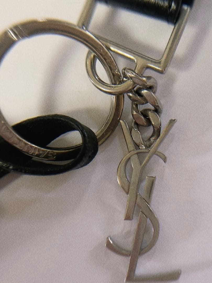 サンローラン　SAINT LAURENT キーホルダー　キーリング　黒　箱付き