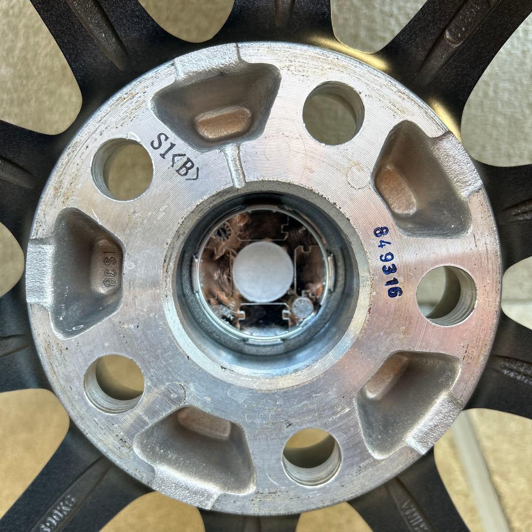 売り切りヨコハマ　スタッドレスタイヤ4本セット　16インチ205/60R16