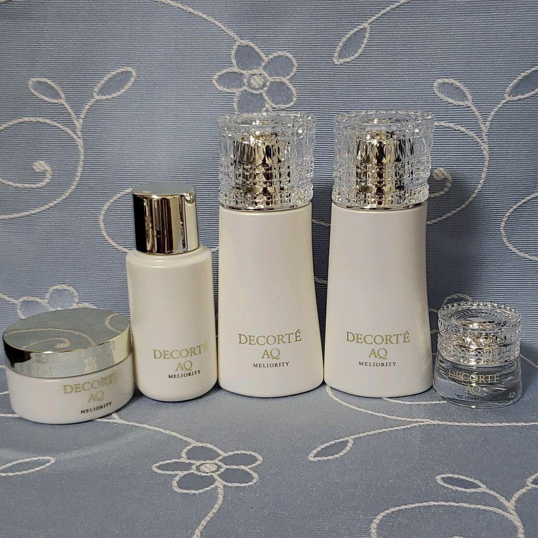 コスメデコルテ　アドベントカレンダー　2023