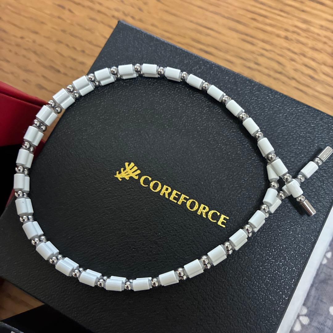 コアフォース　ホワイト　50センチ