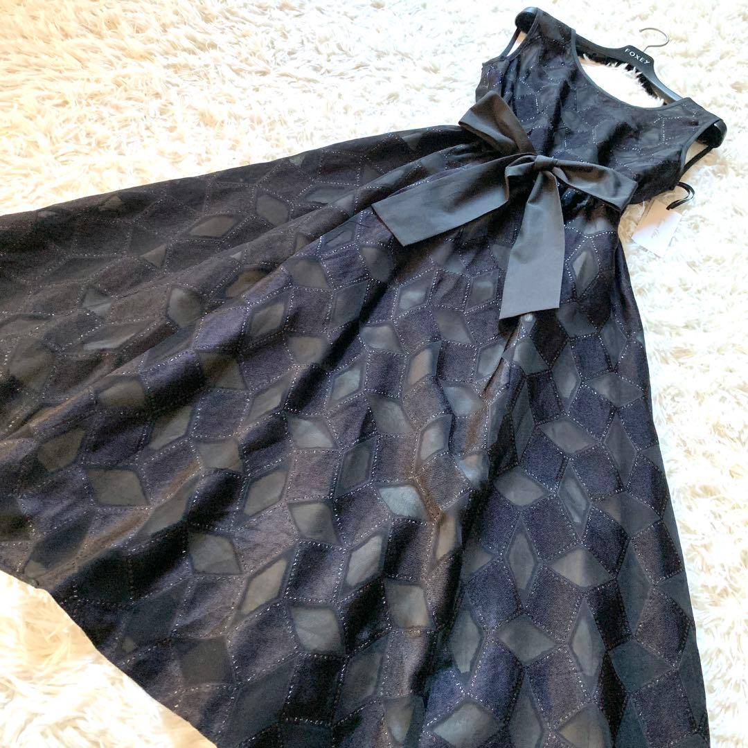 新品✨ 高級感 グレースクラス メタリックキカジャガードドレス ワンピース