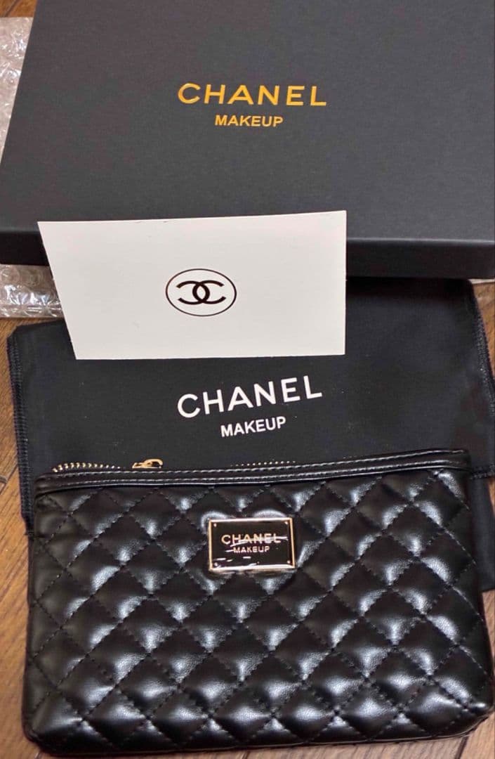 CHANEL メイクアップポーチ ブラック
