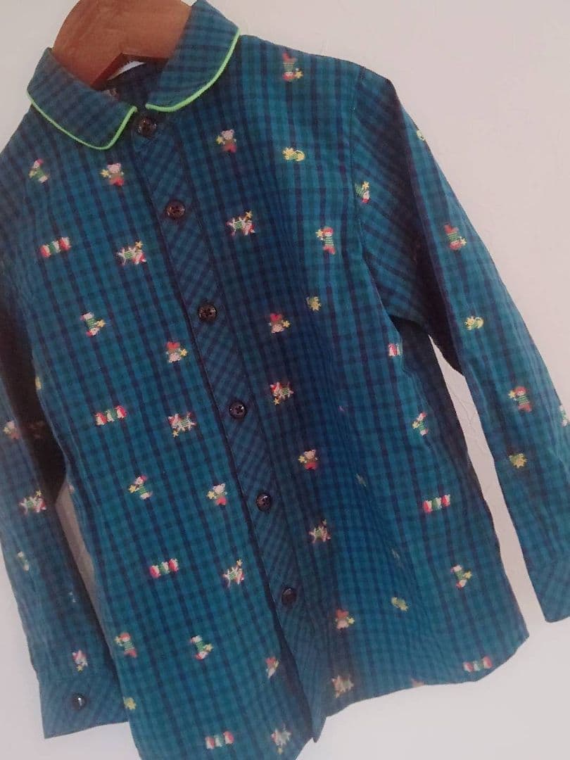 familiar(⁠*⁠•⁠ᴗ⁠•⁠*⁠)長袖シャツ110センチ1枚୧⁠⁠୨