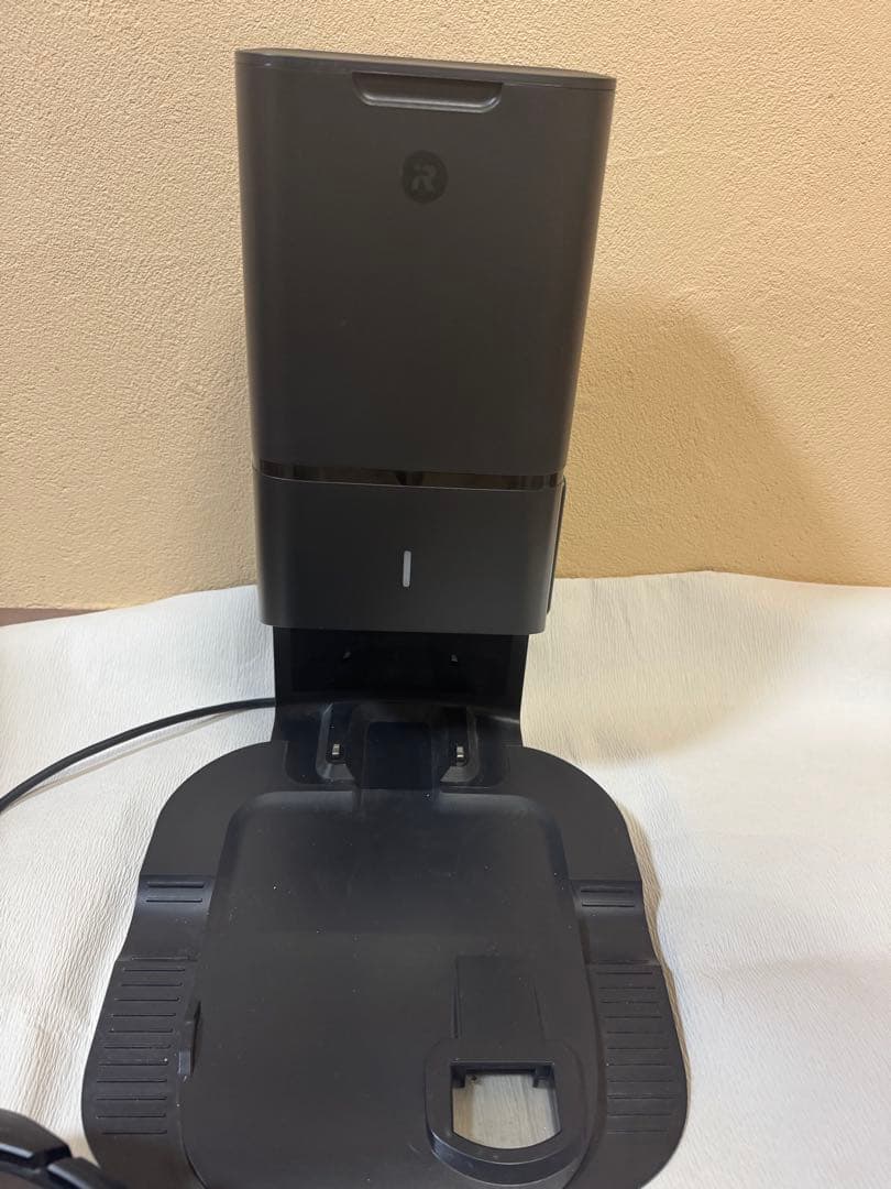 Roomba i7ロボット掃除機 自動ゴミ収集機能付き ブラック