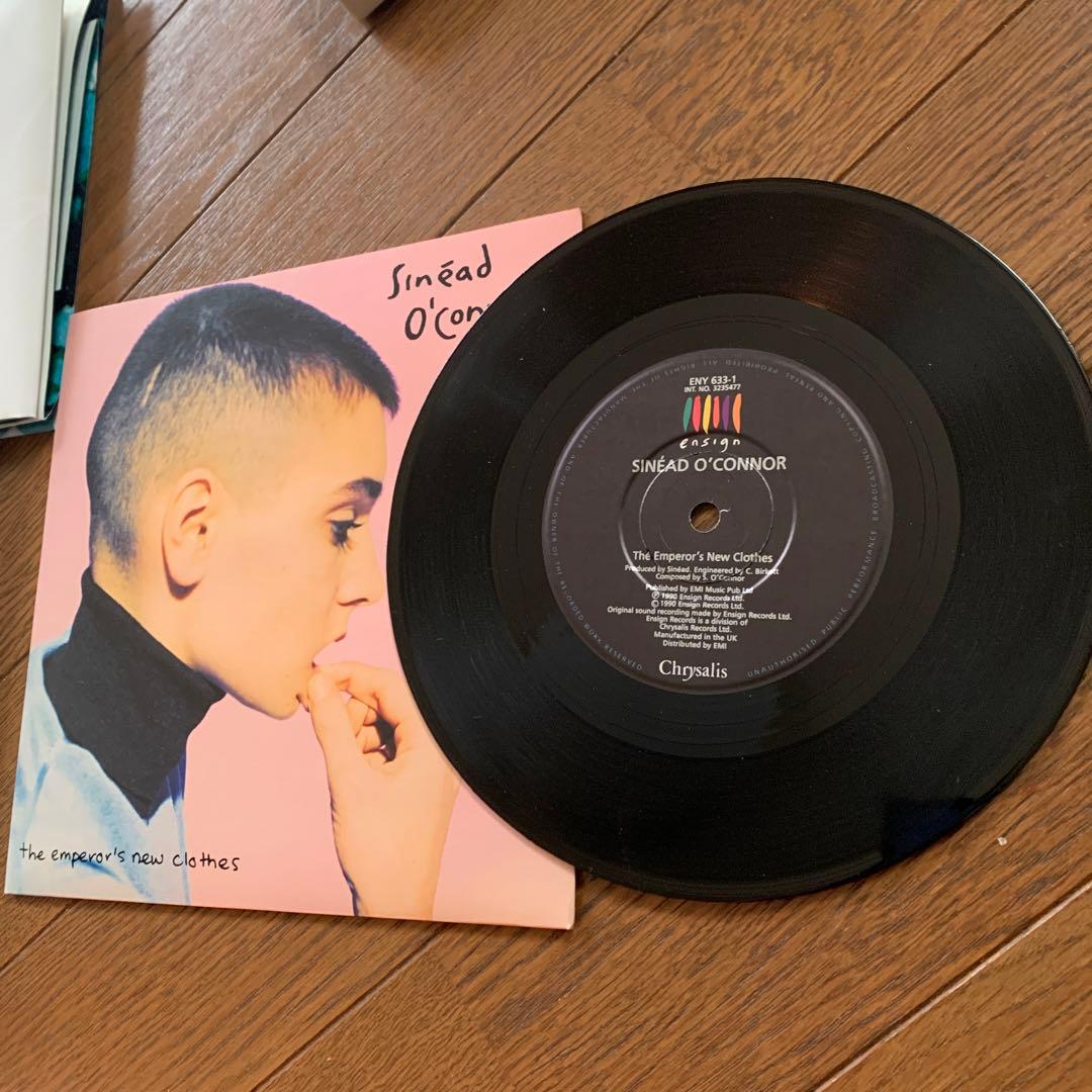 シネイド・オコナー Emperor's New Clothes 7’レコード