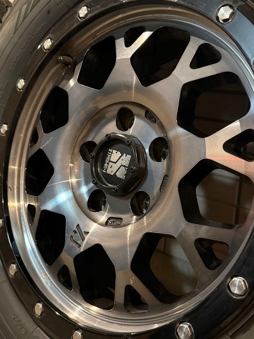 デリカ用 YOKOHAMAスタッドレス225/70R16 ホイール付4本