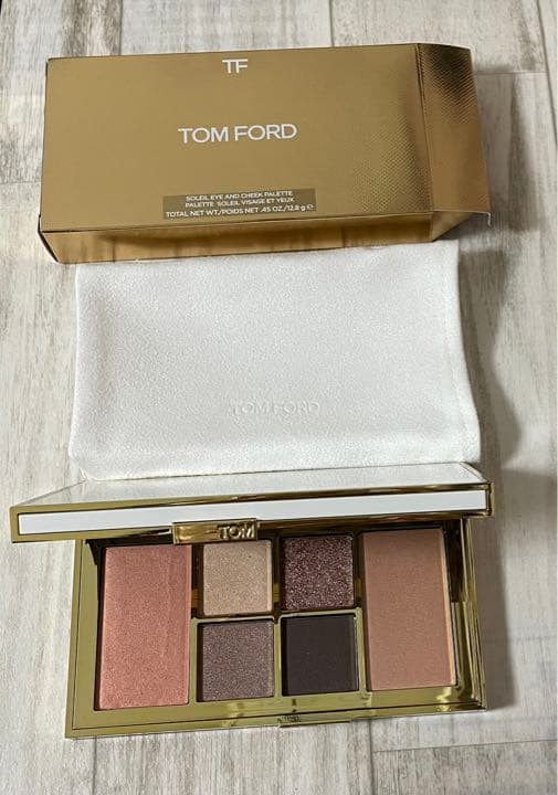 TOM FORD トム　フォード ソレイユ アイ アンド チーク パレット 03