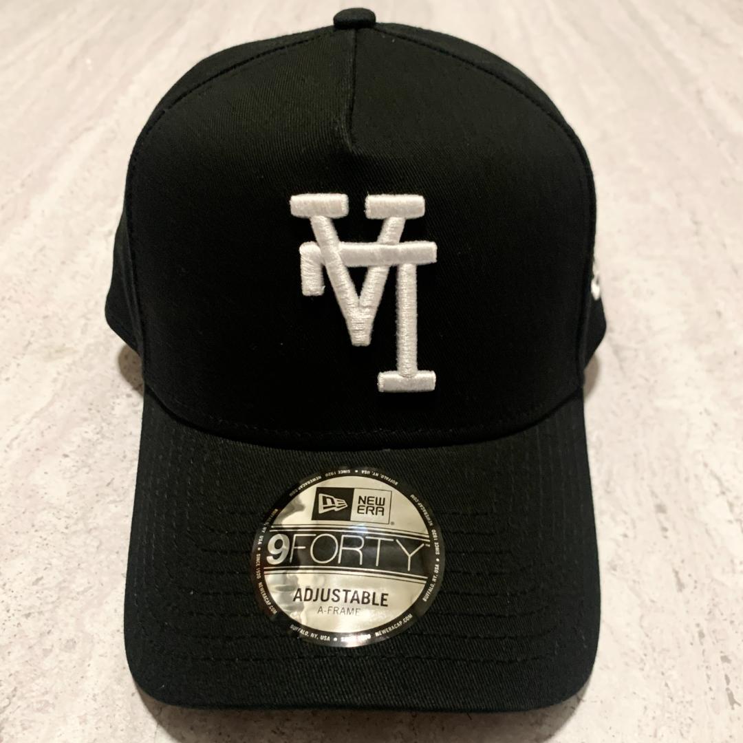 海外限定 LA ニューエラ ドジャース 逆ロゴ ブラック