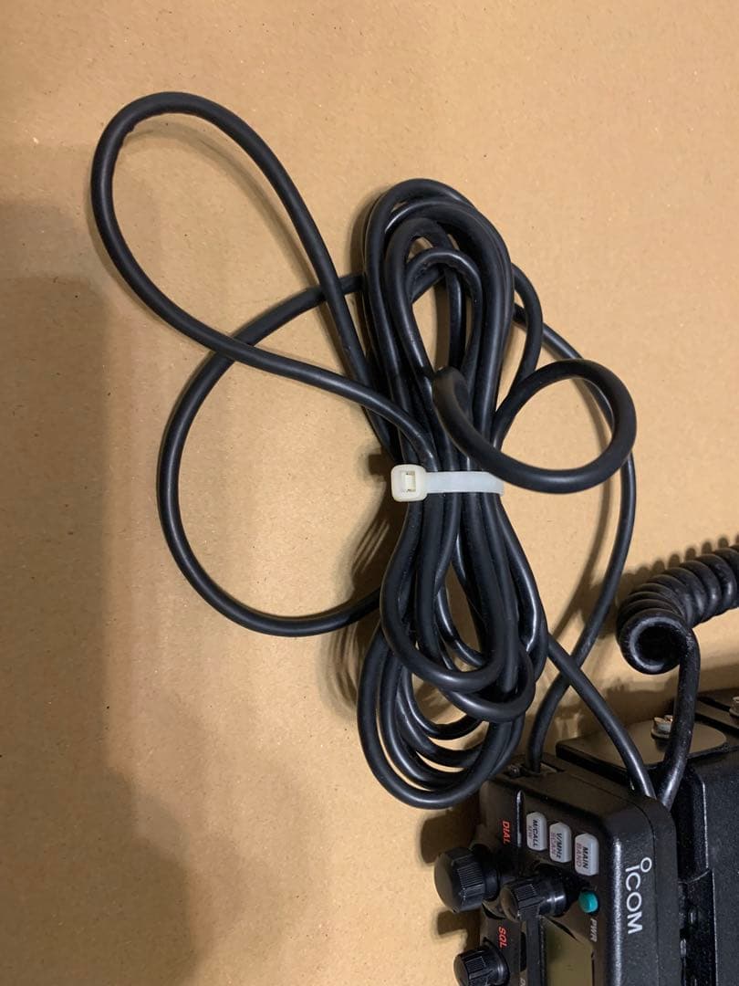 IC-2720 トランシーバー