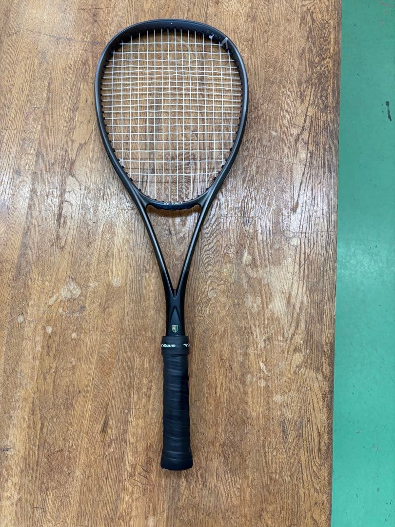 (未使用に近い)新色YONEX VOLTRAGE 8V テニスラケット