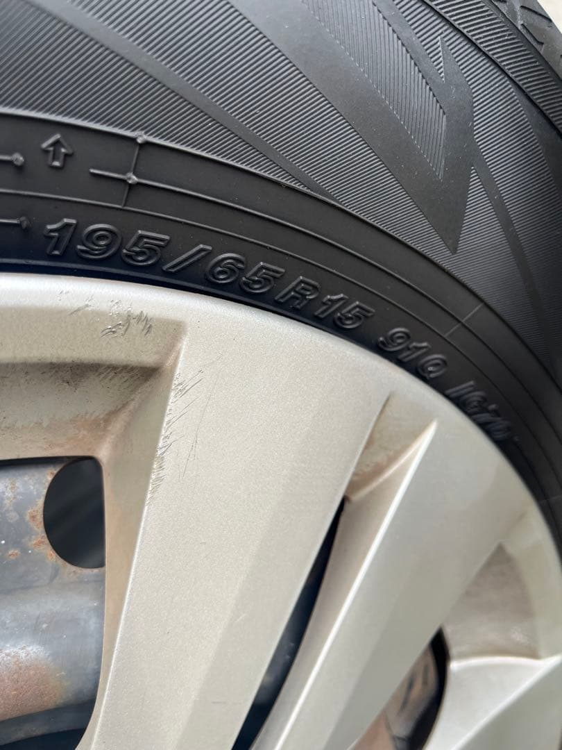 スタッドレスタイヤ