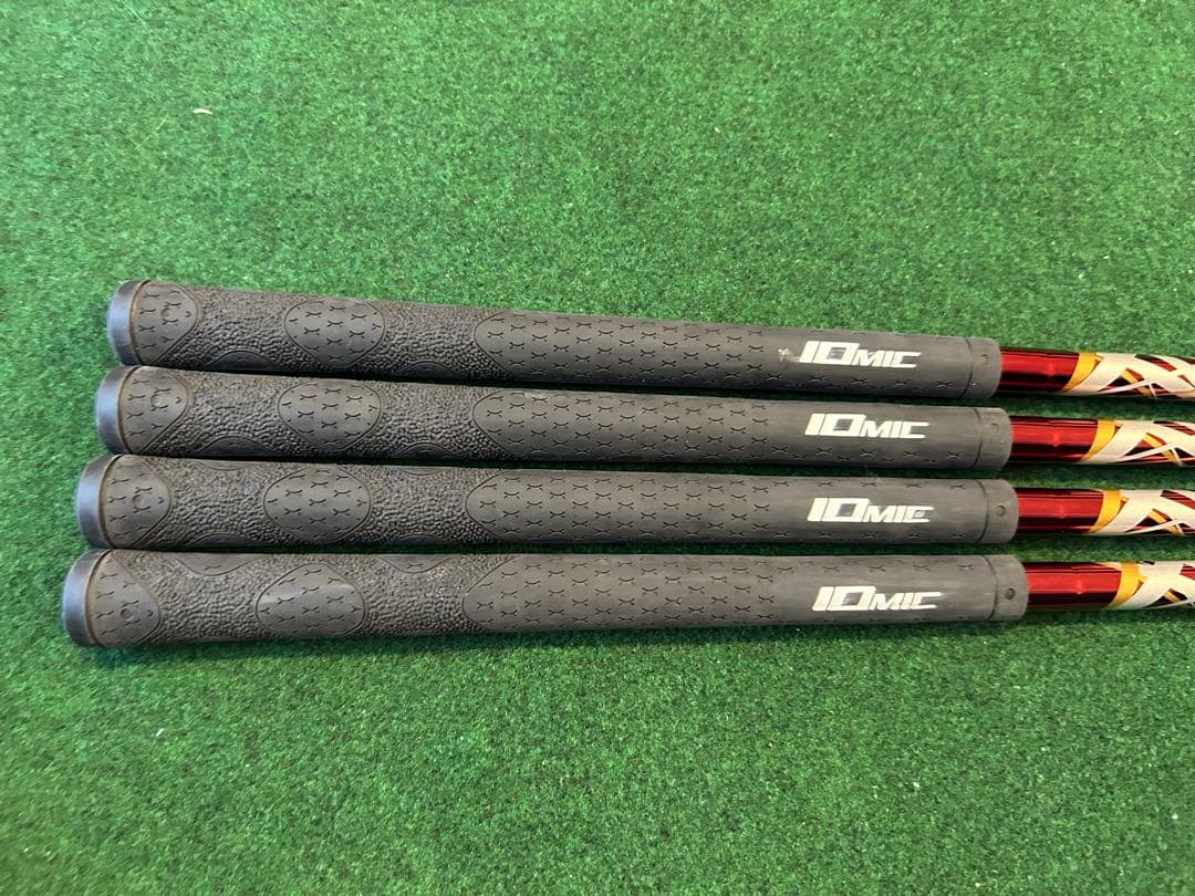 Dynamic Gold Design Tuning シャフト 4本