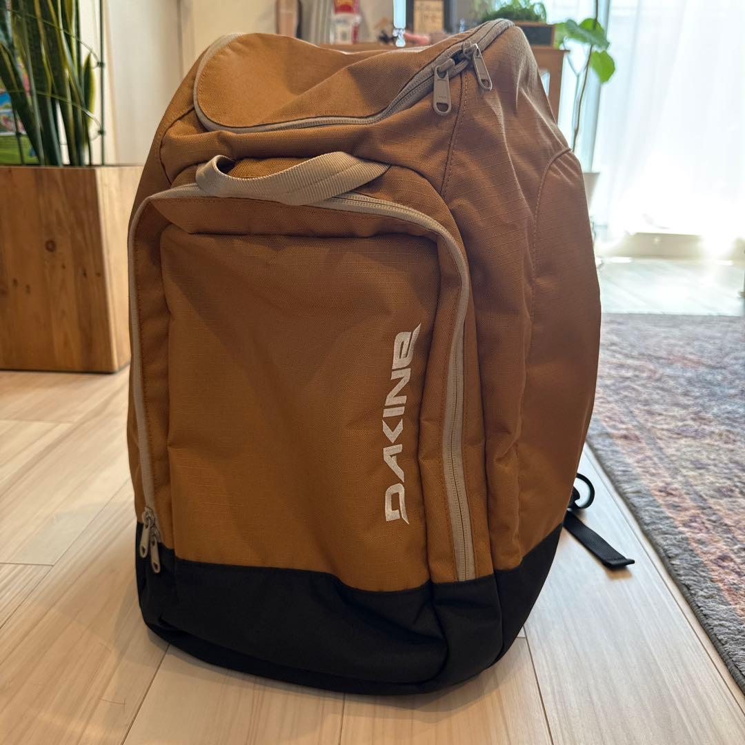 美品DAKINE ダカイン　50L スキー/スノボブーツケース