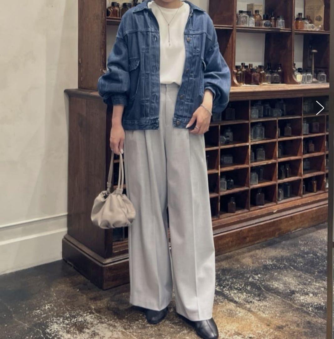 ダークブルー デニムジャケット ルーズフィット　ビアズリー