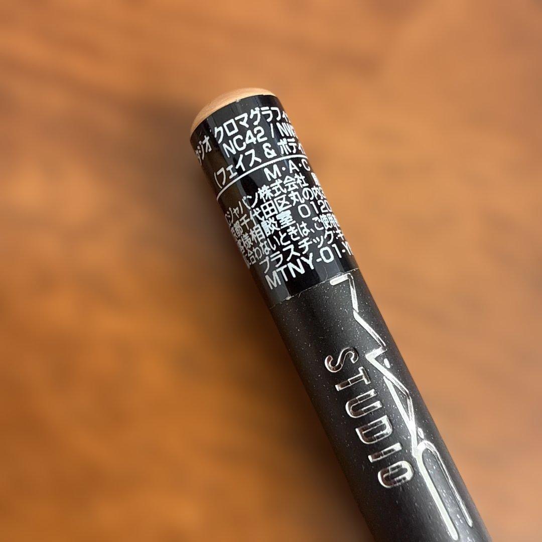 MAC スタジオ クロマグラフィック ペンシル NC42 / NW35