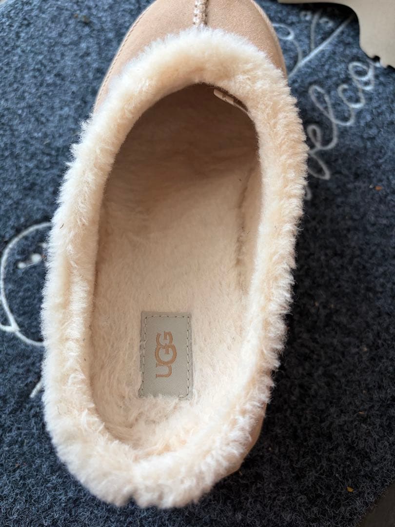 28日まで価格！美品！UGG New Heights Cozy Clog
