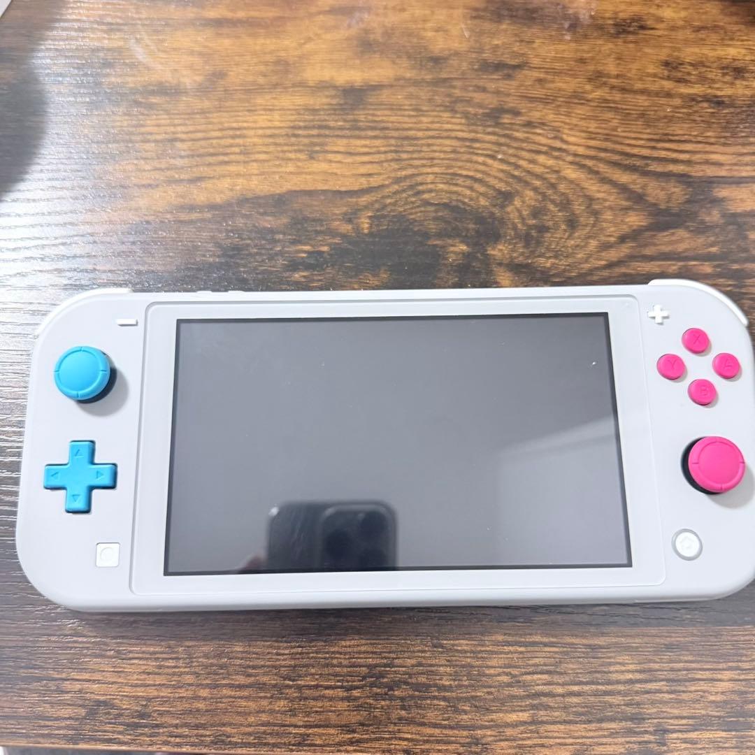 Nintendo Switch lite ポケモンバージョン