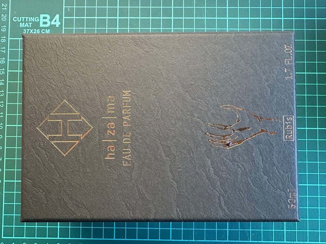 惹きずり込まれる運命の香水　Rubis リュビ