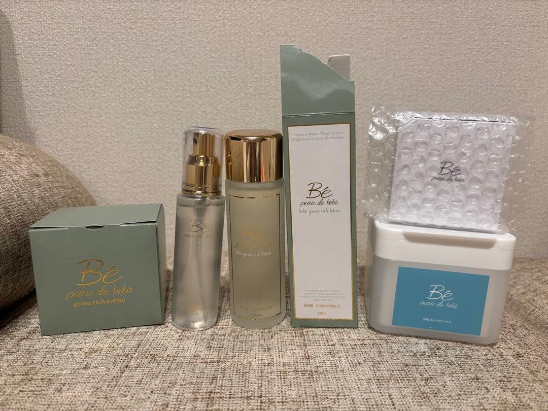 peau de bebe(ポーデべべ)