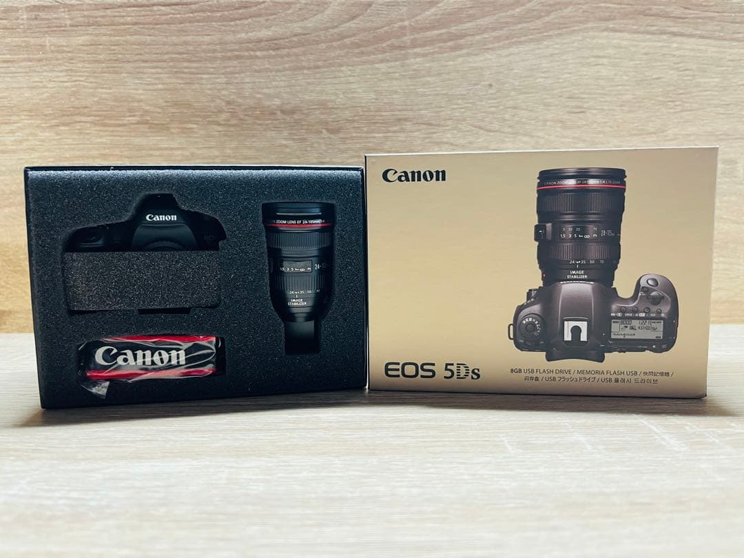 【新品未使用】Canon EOS 5Ds ミニチュアカメラ型USBメモリ