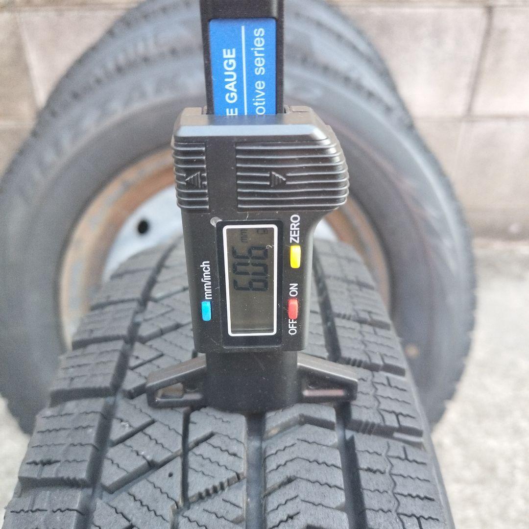 145/80R13 スチールホイル付きスタッドレスタイヤ4本セットの内2本 ①