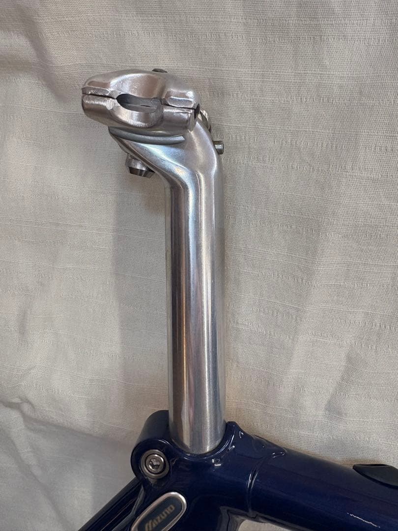 ミズノ　カーボンロードフレーム　ラフィカ050