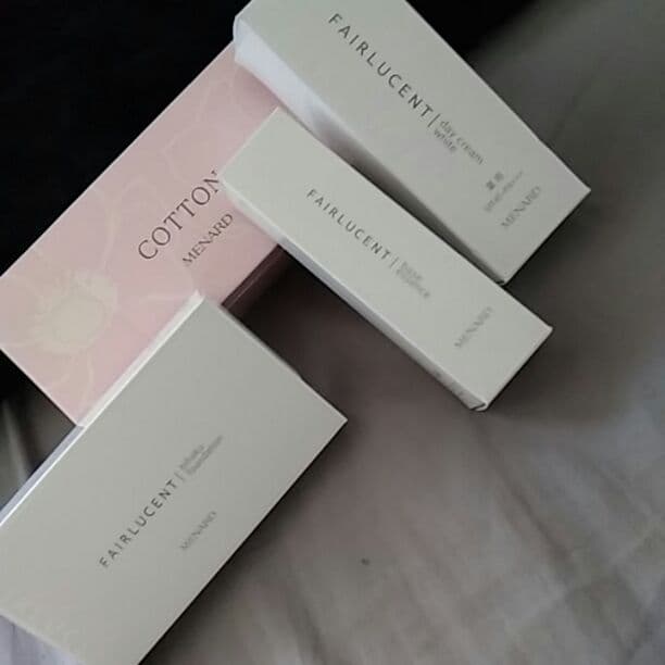 メナード化粧品