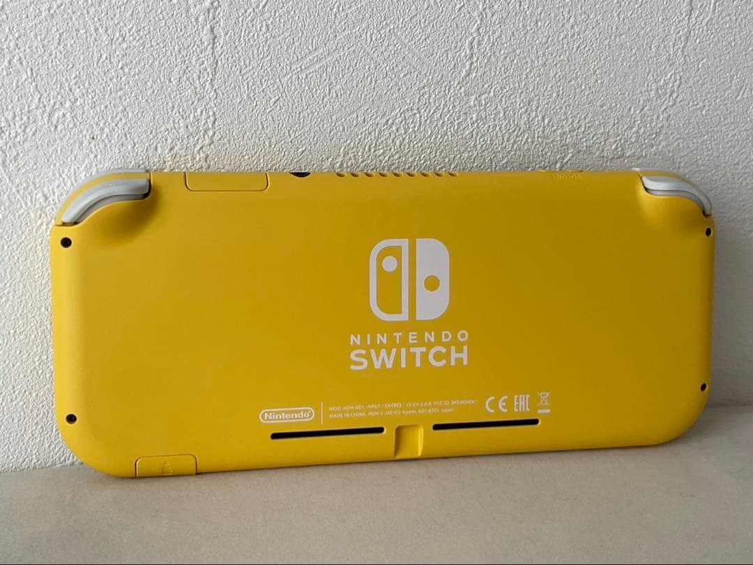 オルビアさん用　 美品　Nintendo Switch Lite イエロー