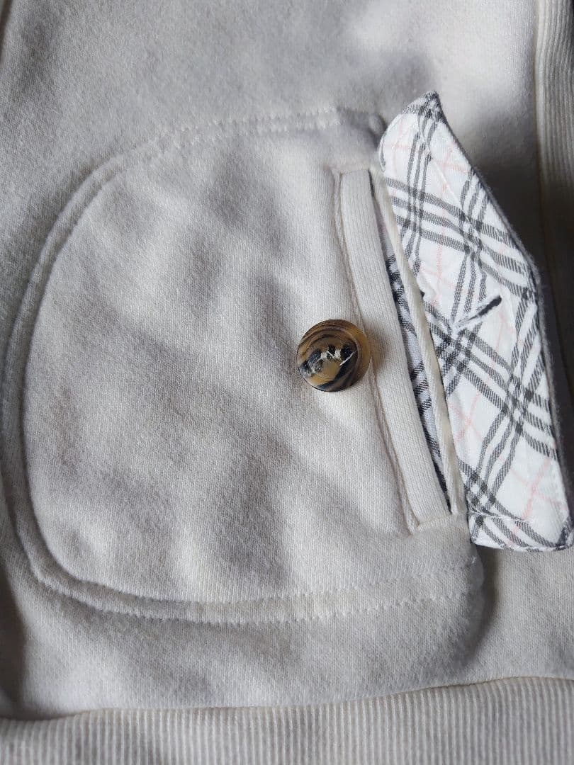 バーバリーブルーレーベル　ジップアップ　パーカー　フードファー付