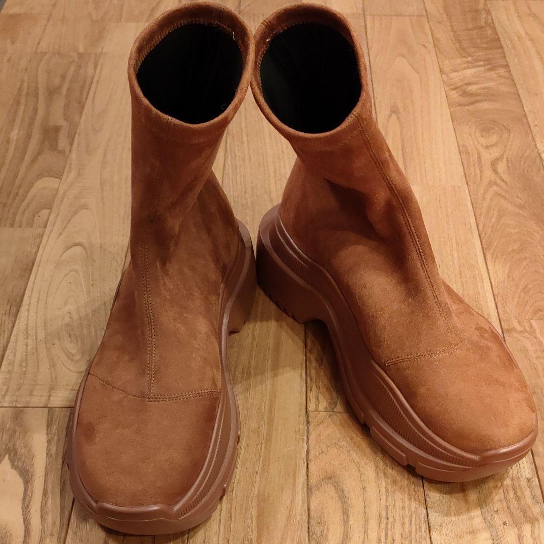 YELLO ストレッチスニーカーブーツ