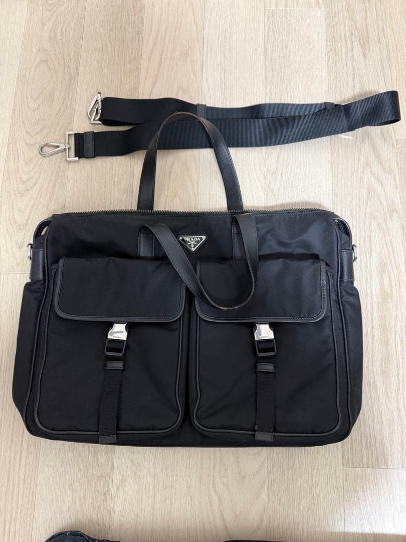 PRADA ナイロンビジネスバッグ