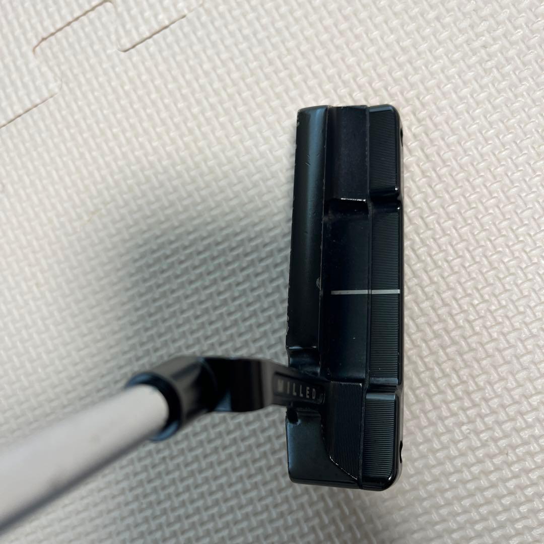 オデッセイ ブラックシリーズ　ツアーデザイン 2 34 右　パター