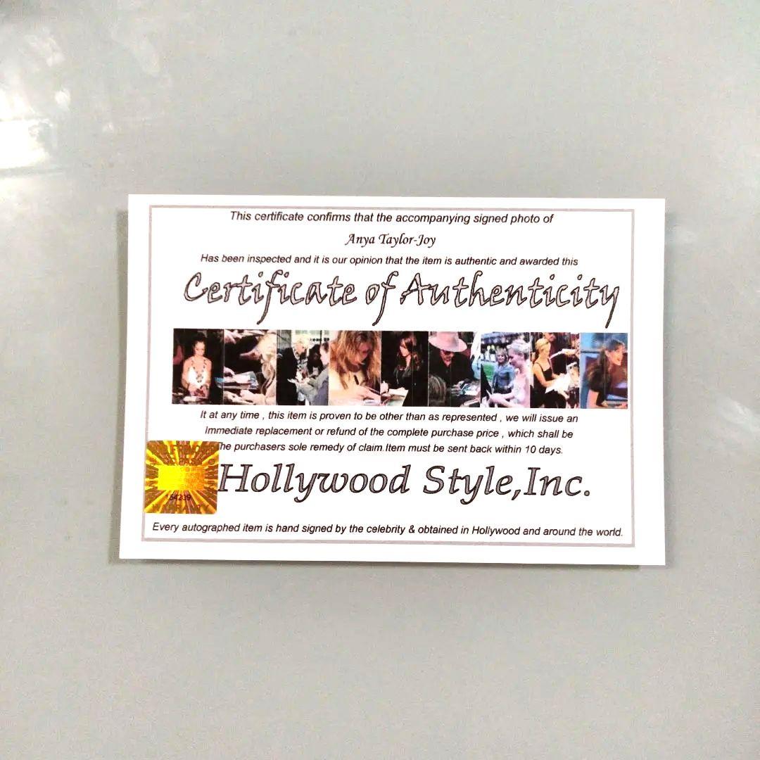 アニャ・テイラー=ジョイ直筆サイン入り超大型写真…ミスター・ガラス