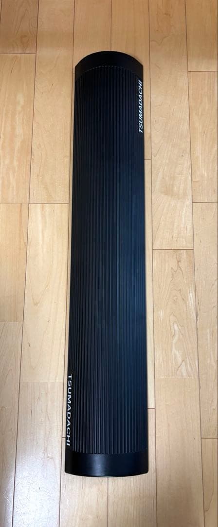 ツマダチ　TUMADACHI