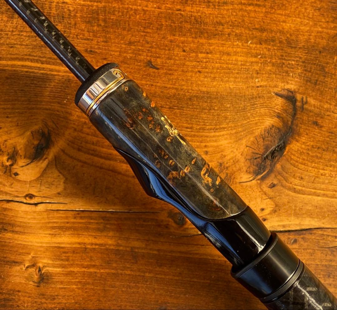 超軽量　カーボンロッド　スピニングロッド　S602L バスロッド　ウッドグリップ