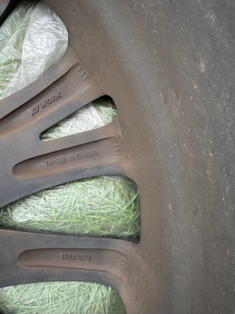 WORK PIETRA 19インチ 4本セット　ホイールロック付き！