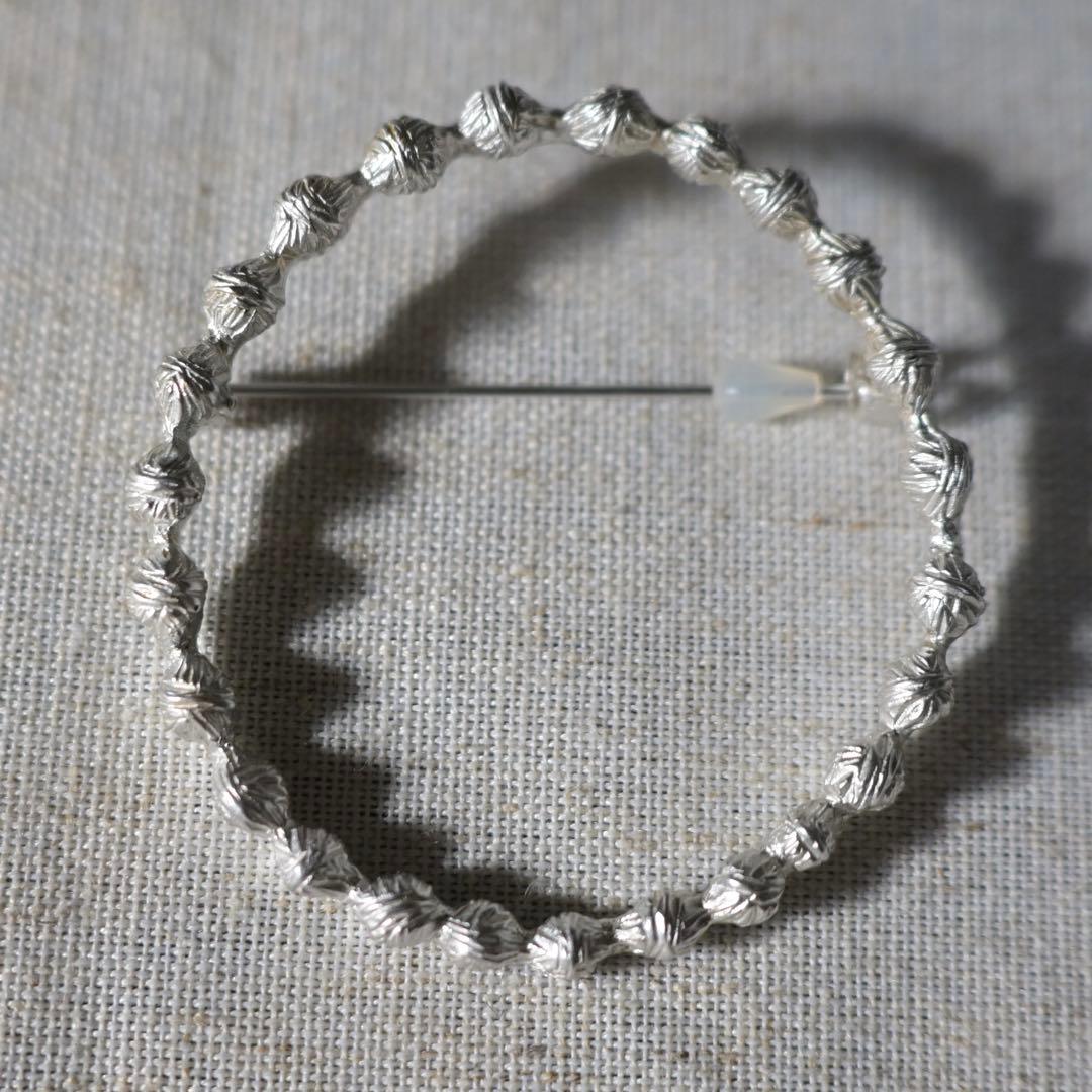 ミナペルホネン　シルバーブローチ タンバリン