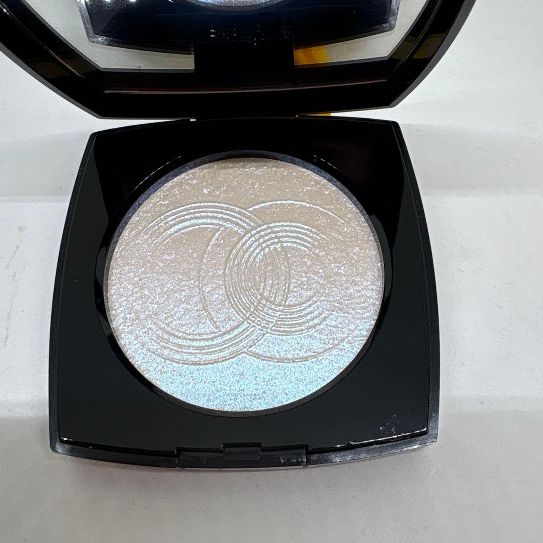 新品未使用CHANELルミエールドウローシヤン　特別限定品