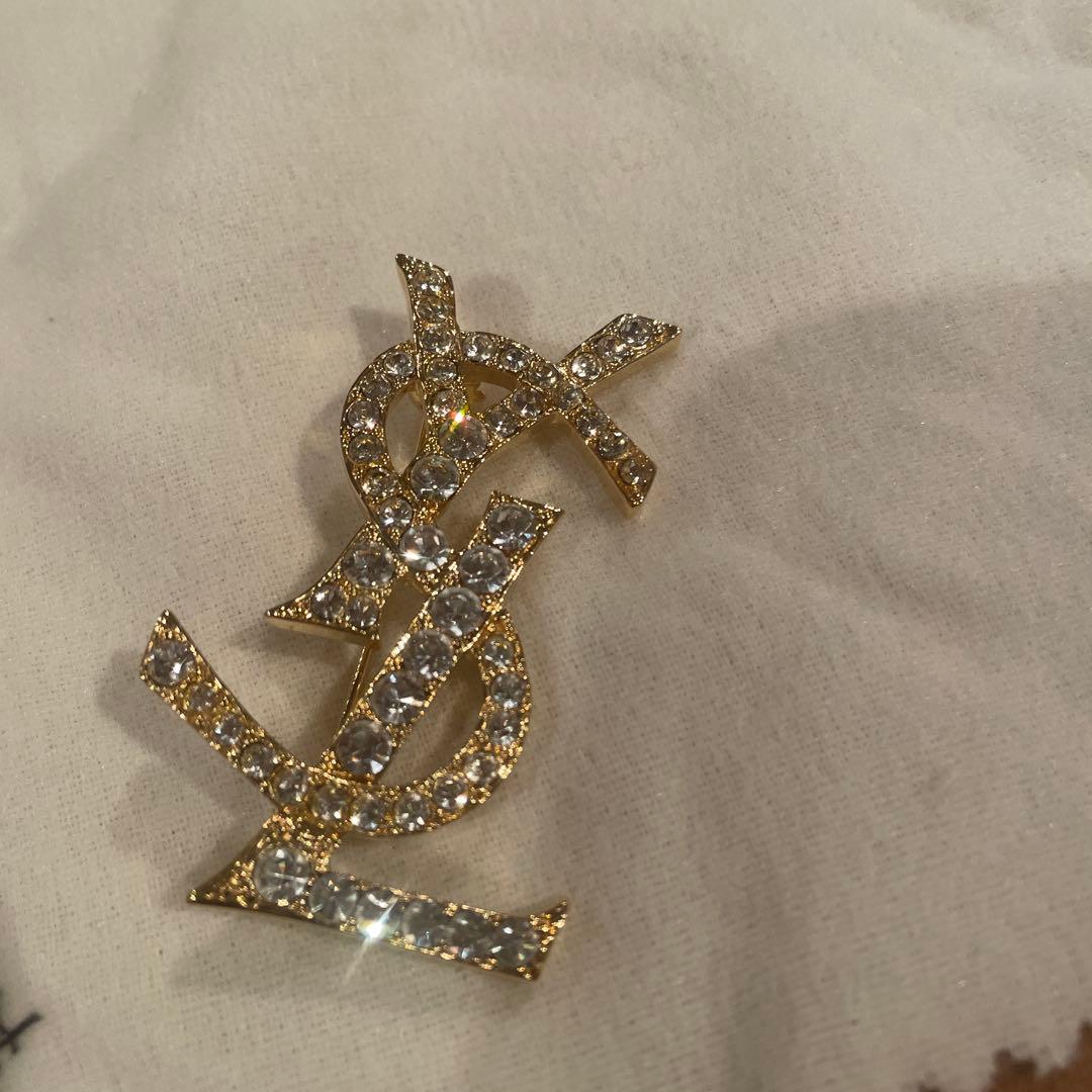 イヴ・サンローラン　ブローチ　美品