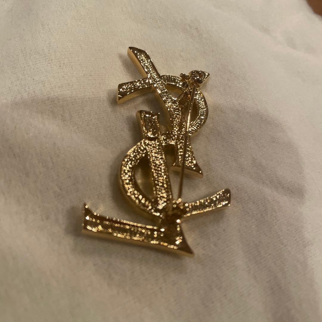 イヴ・サンローラン　ブローチ　美品