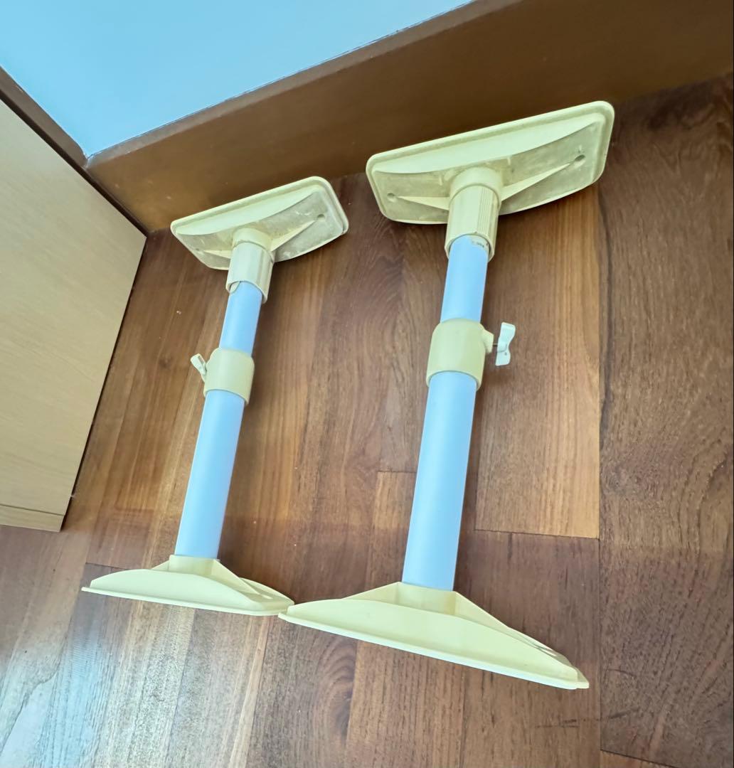 ナチュラルウッド 食器棚 ガラス戸付き／引き取り希望です！