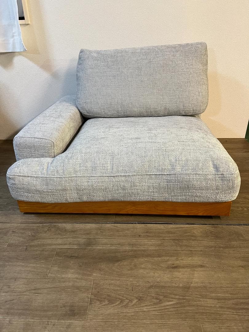 115 VENTOTA　ソファ Delos （デロス）