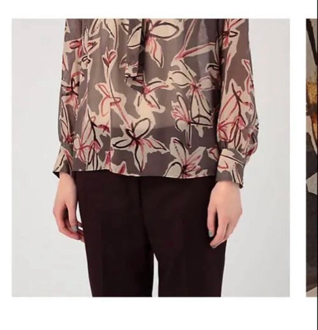 タグ付き新品未使用★ フローフラワープリント ボウタイブラウス