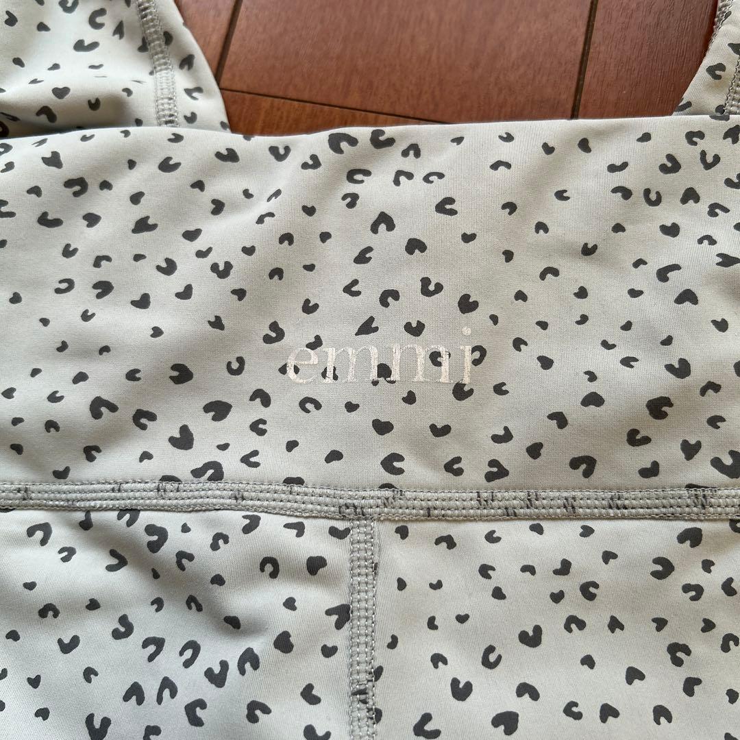 emmi ヨガウェア 上下 セットアップ 1ブラトップ レギンス