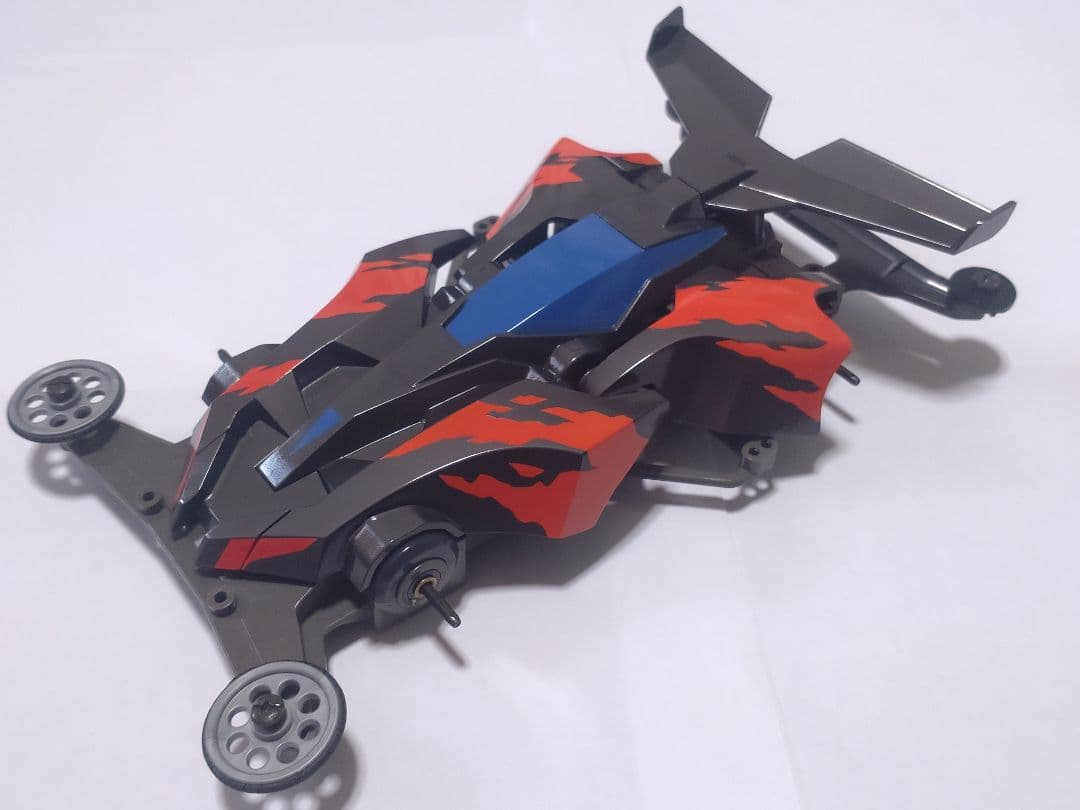 タミヤ ミニ四駆 シャドウブレイカーZ-3 アニメ風塗装済ボディ