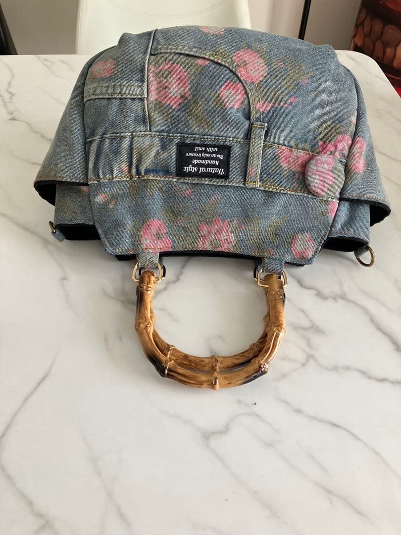 802 ✿ いちご ✿　花柄デニムリメイクバック　ハンドメイド2点