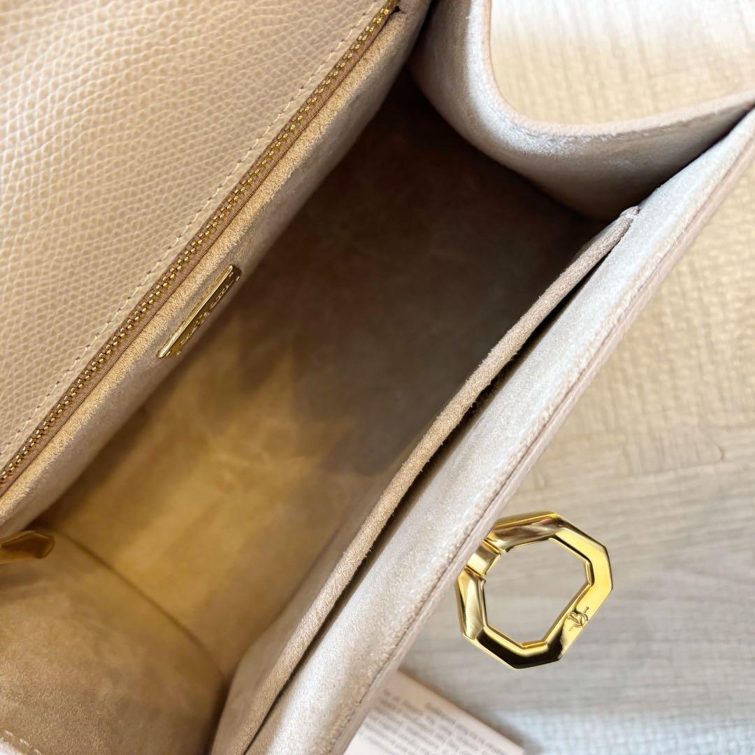 【使用1度のみ美品】カルボッティ ベージュ レザー ハンドバッグ ゴールド金具