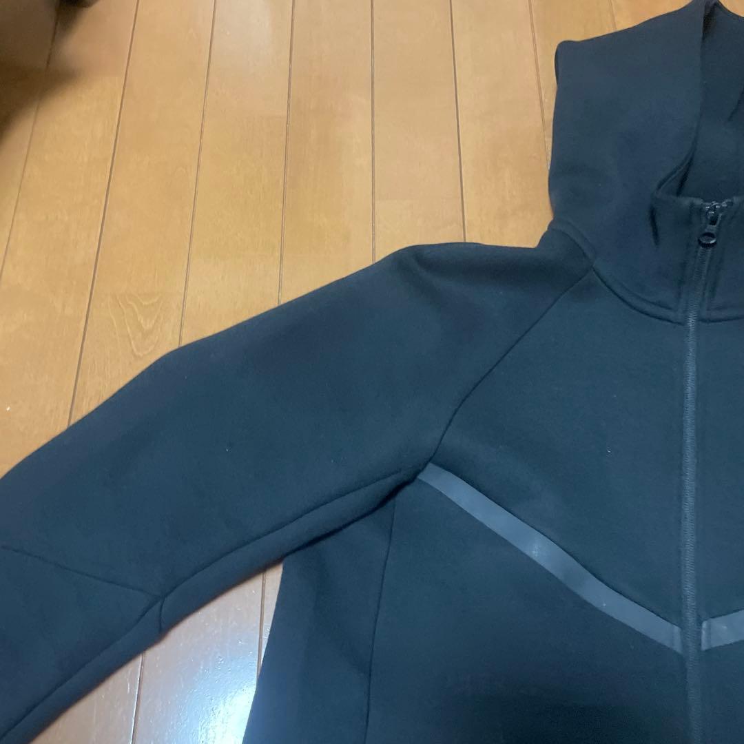 NIKE テックフリースS